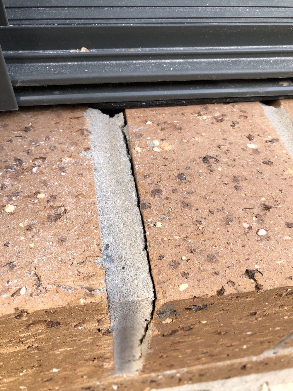 Category 2 brick cracking under 5mm, to be monitored for twelve months, Truganina